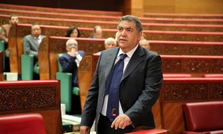 معاناة موظفي الجماعات الترابية تدق باب وزير الداخلية