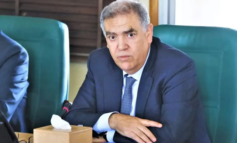 لفتيت يحارب الابتزاز وحماية الديمقراطية المحلية