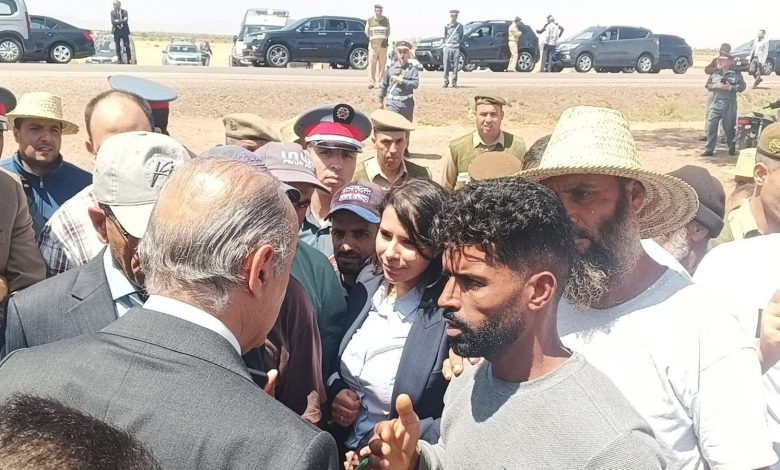 اعتراض موكب عامل قلعة السراغنة من قبل ساكنة دوار التونسي