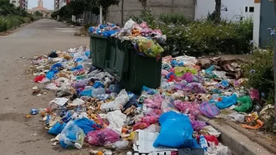 الأزبال تغزو شوارع مديونة وسط مطالب بوقف “الفوضى البيئية”