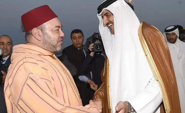 الملك محمد السادس يتصل بتميم ويؤكد تضامن المغرب مع قطر
