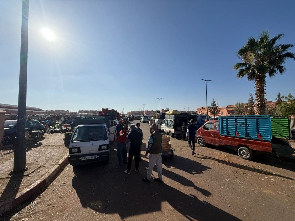 فوضى عارمة بجنبات سوق الخضر للجملة بمراكش أمام غياب السلطة