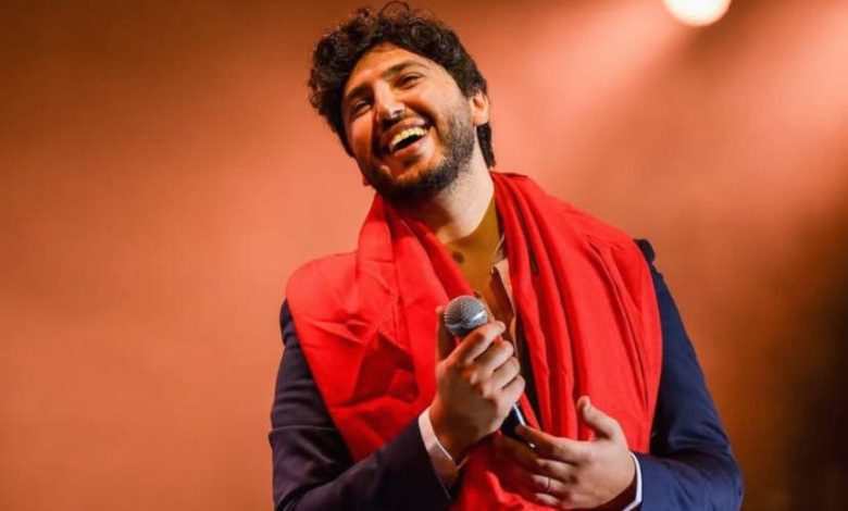 محمد شاكر يشيد بالجمهور المغربي ويعبّر عن دعمه لشيرين عبد الوهاب